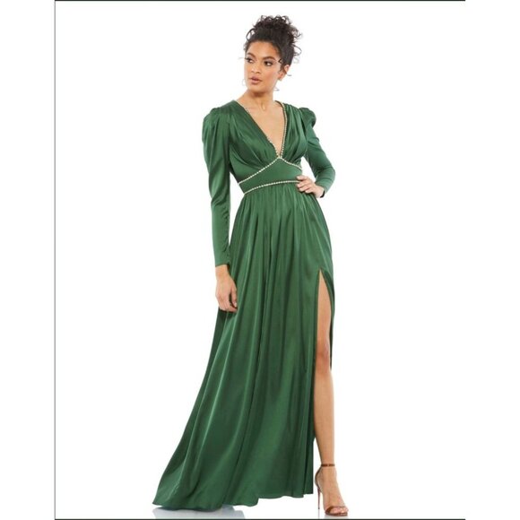 Elegant Green Maxi Dress - Picture 1 of 7